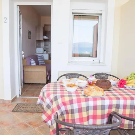 Apartment Ktima Develekou *